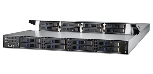 Сервер хранения данных Advantech высотой 1U с поддержкой накопителей NVMe